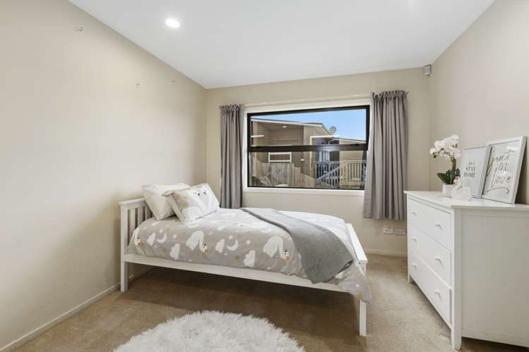 98 Kirton Drive Riverstone Terraces_13