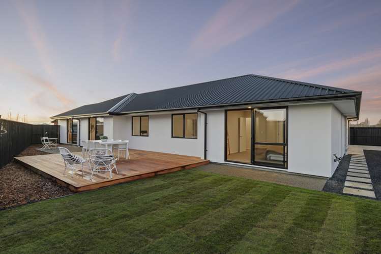 41 Candlesticks Crescent Lincoln_16