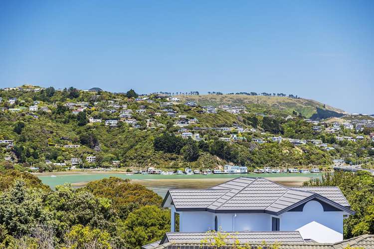 31 Saint Ives Drive Camborne_25