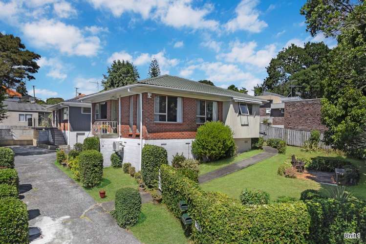 1 & 2/15 Cezanne Place_0