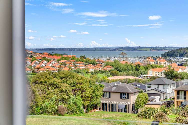 141 Alec Craig Way Gulf Harbour_2