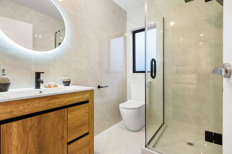 55 Puwha Street Massey_11