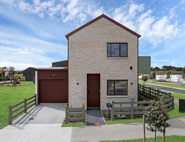 Brand New Contemporary Family Living in Karaka