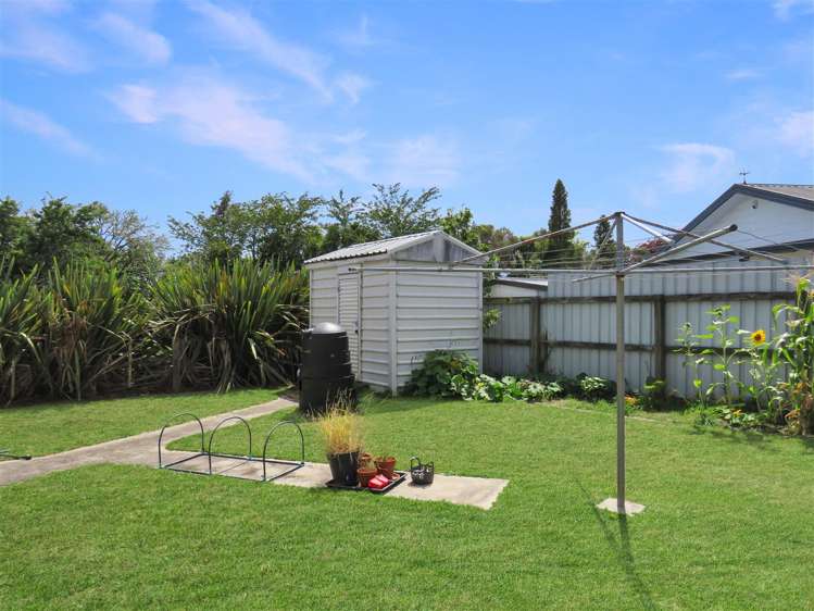 9 Robinson Avenue Holdens Bay_17