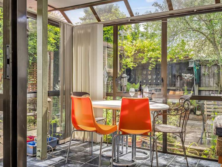 2/56 Aorangi Road Bryndwr_21