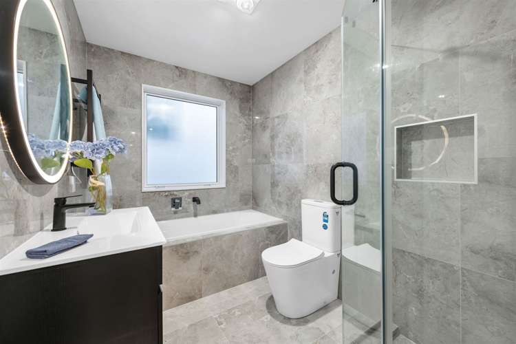 15 Tullymore Drive Flat Bush_23