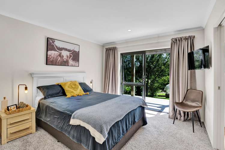 88 Te Arei Road East Lepperton_17