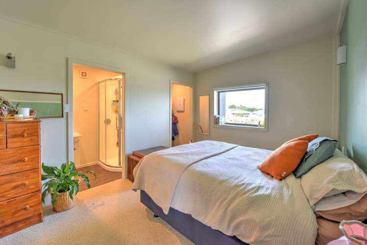 24 Walker Street Gore Surrounds_6