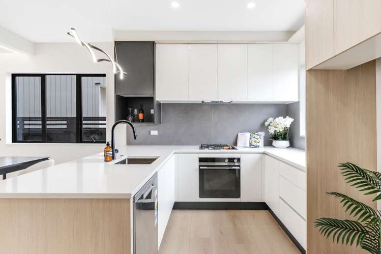 32 Toetoe Street Westgate_11