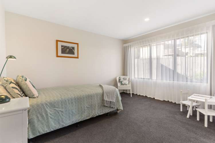 112 Frederick Street Hillsborough_10