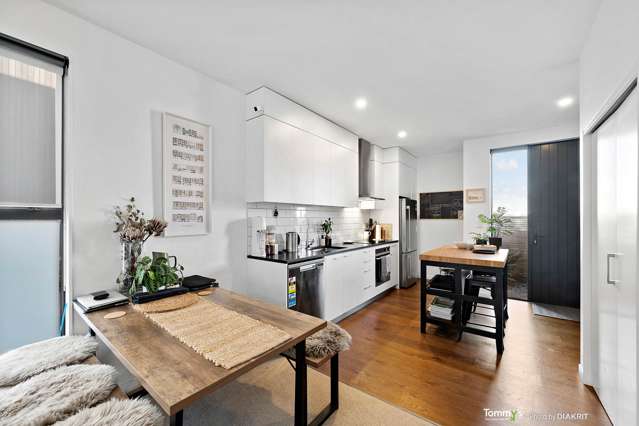 3/20 Trent Street Island Bay_2