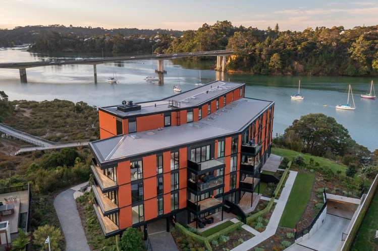 202/12 Marlborough Crescent Hobsonville Point_14