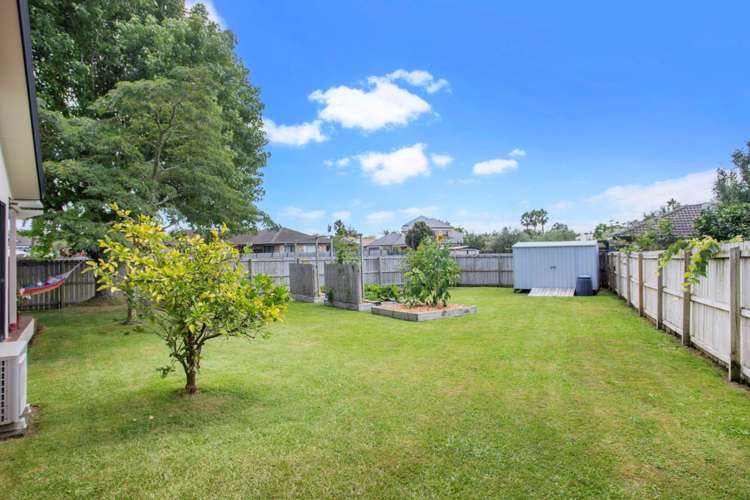 4 Trossach Place Wattle Downs_21