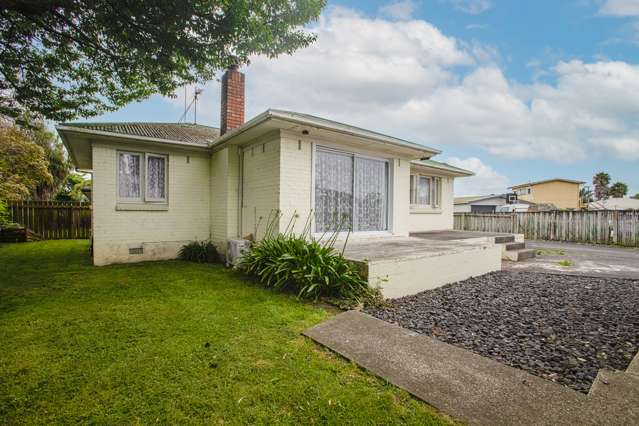 68 Sutton Crescent Papakura_2