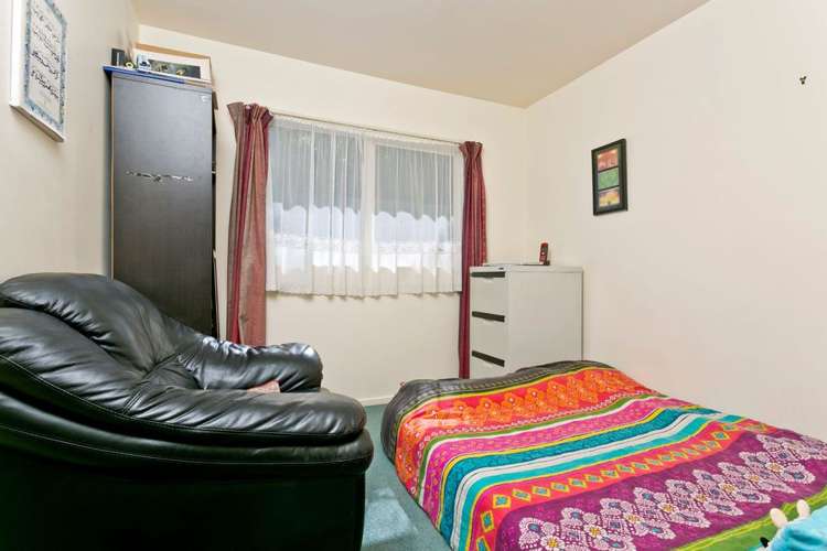 2/64 Seaview Road Glenfield_11