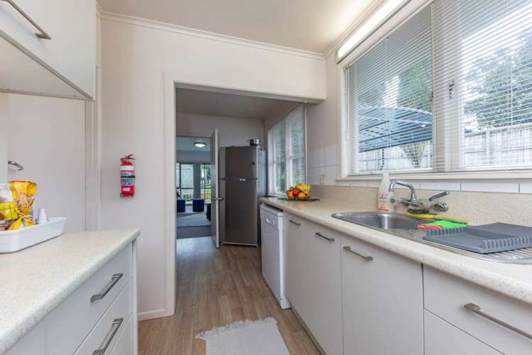 12 Nandana Drive Glen Eden_8