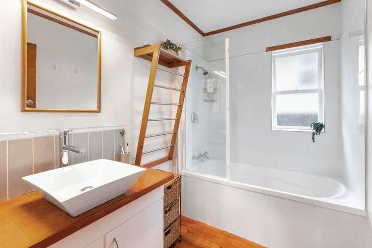 21 Taipari Road Te Atatu Peninsula_8