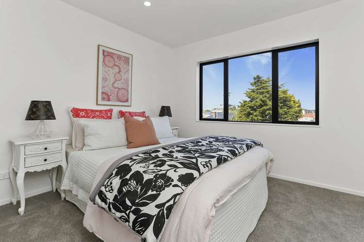 79A-79B Station Road Papatoetoe_8