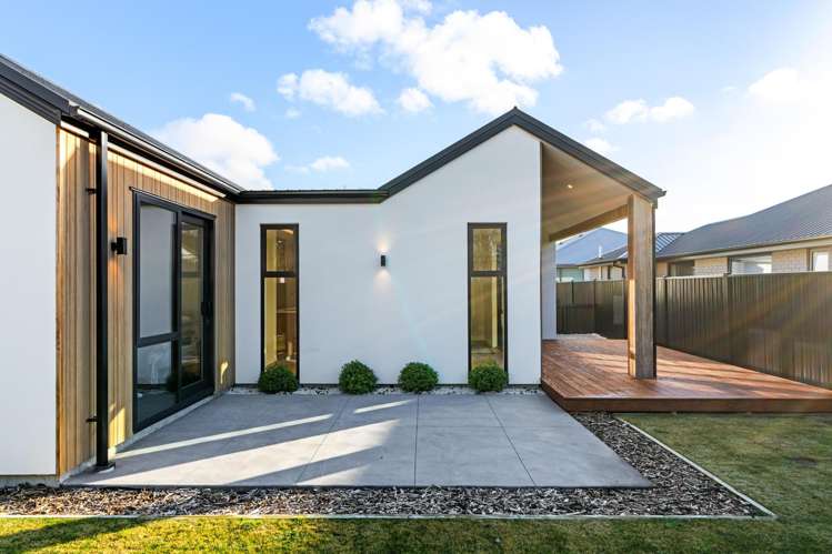16 Elsie Lange Way Casebrook_15