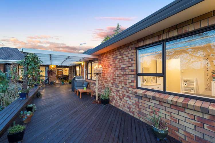 70A Tirimoana Road Te Atatu South_41