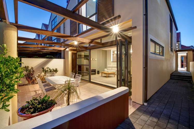 97 Waterside Crescent Gulf Harbour_10