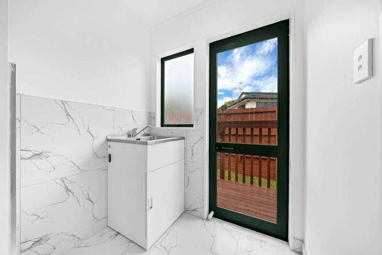 148 & 148A Solar Road Glen Eden_28