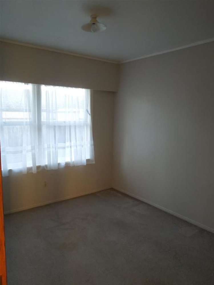 2/16 Prictor Street Papakura_5