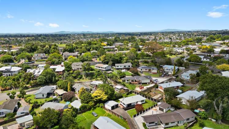 7 Norfolk Place Pukete_17