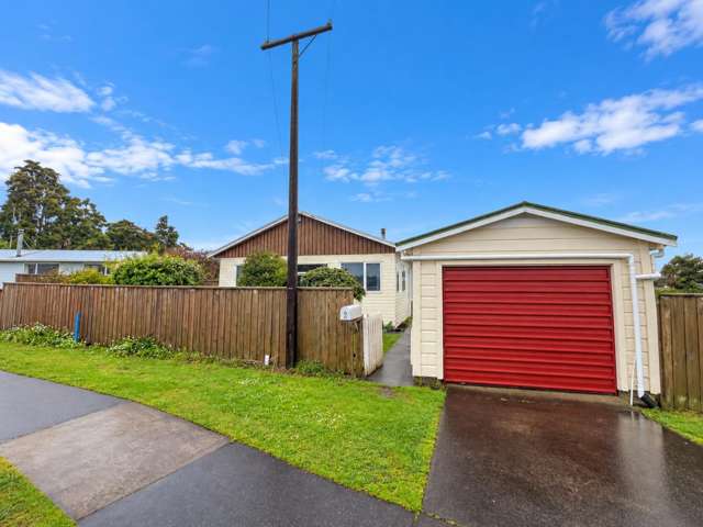Charming 3-Bedroom Family Home in Inglewood