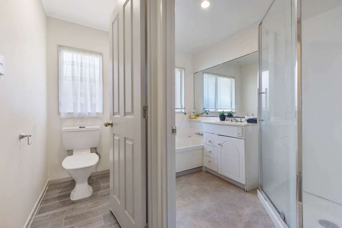 17 & 17A Heathridge Place_2