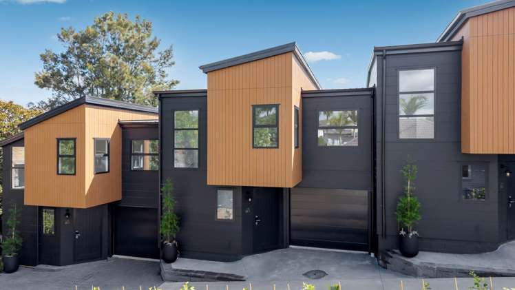 3/97 Cook Street Howick_15