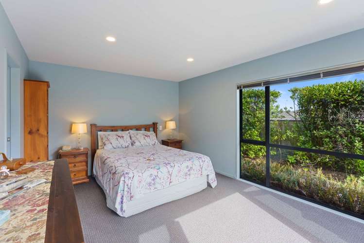 148 Field Way Waikanae Beach_15