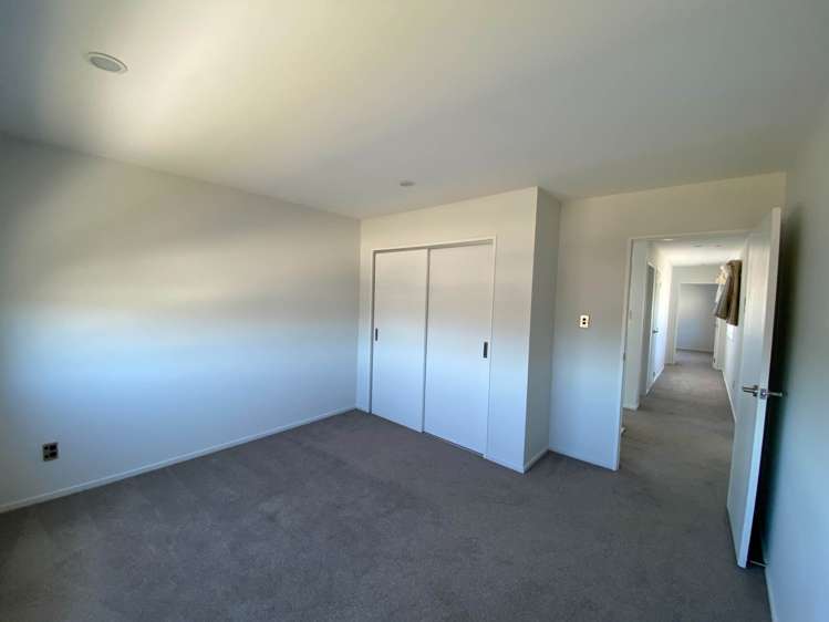 4 Calcite Avenue Flat Bush_17