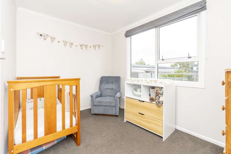 23 Susan Place Deanwell_10