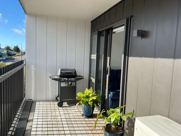 49 Kauri Amber Road Westgate_12