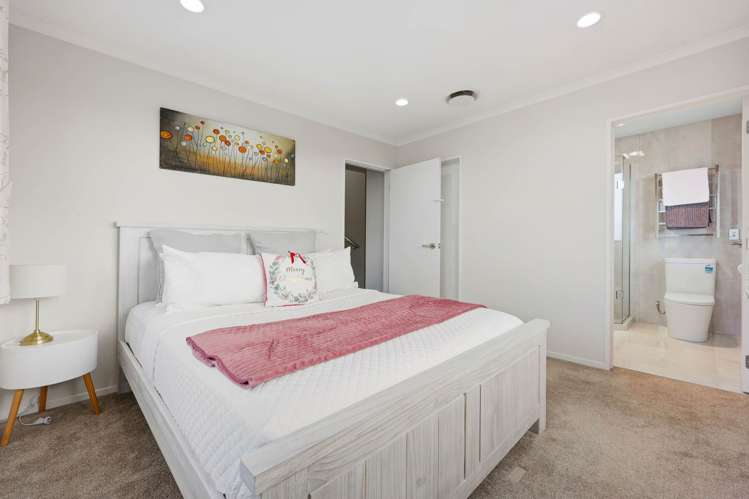 10 Tannaghmore Drive Flat Bush_22