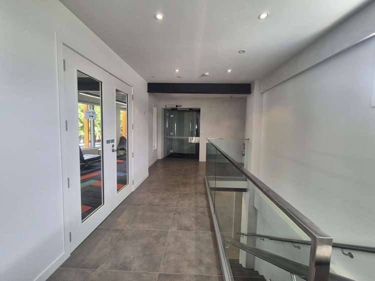 8-12 The Promenade Takapuna_8