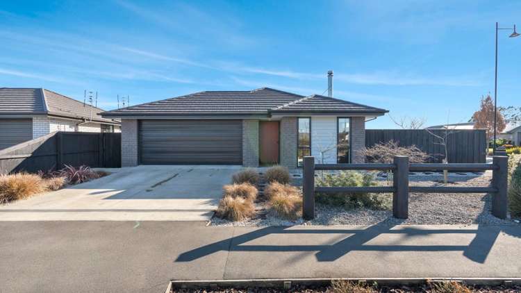 43 William Deans Drive_0
