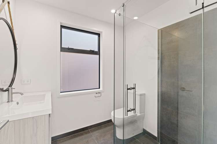 2 Piper Way Glen Avon_10