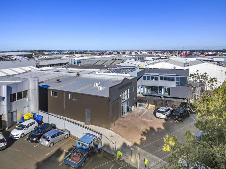 5 and 5A Beasley Avenue Penrose_4