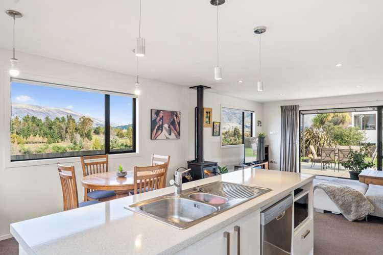 20 Mount Iron Drive Wanaka_6