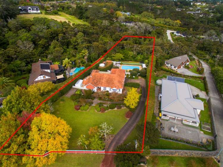 27 Bernard Magnus Lane Greenhithe_18