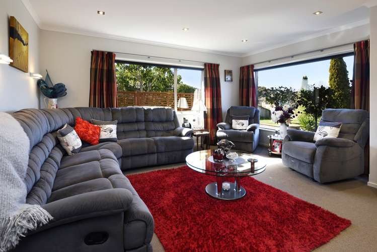 12 Wanderers Avenue Brightwater_6