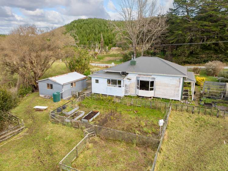 242 West Road Mauriceville_27