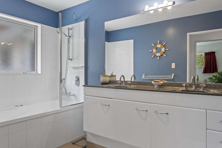 1015 Two Chain Road Swannanoa_15