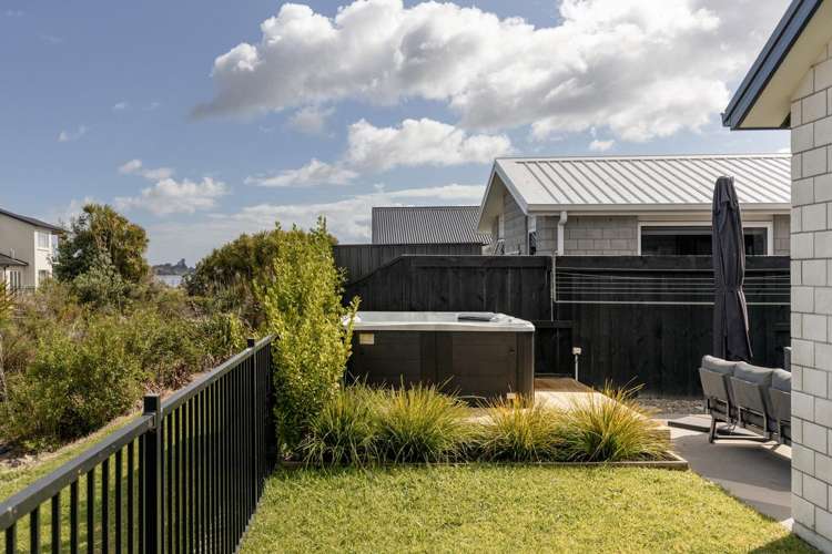 21 Tangaroa Place Poike_11