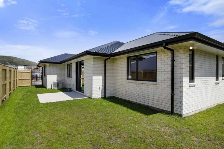 7 Matata Road Kenepuru_15