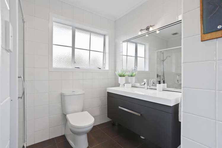 8 Konini Road Titirangi_12