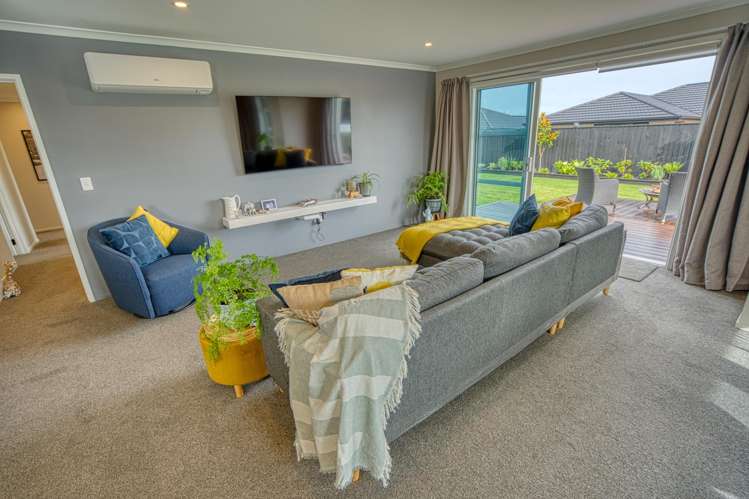 174 Coulson Road Paroa_8