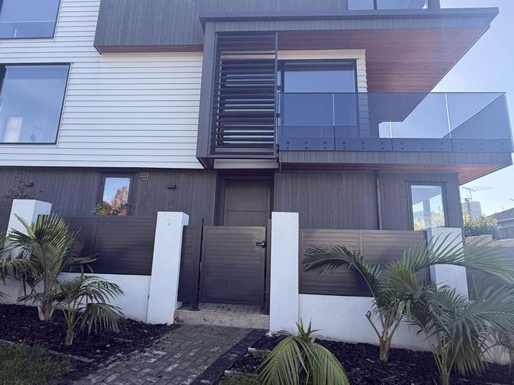 1/27 Hastings Road Mairangi Bay_18
